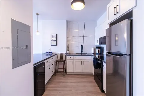 20 E Island Avenue Miami Beach FL 33139