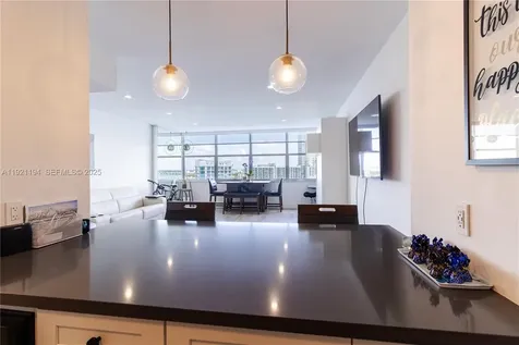 20 E Island Avenue Miami Beach FL 33139