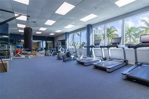 20 E Island Avenue Miami Beach FL 33139