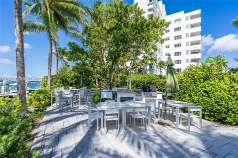 20 E Island Avenue Miami Beach FL 33139