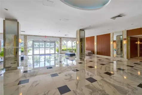 20 E Island Avenue Miami Beach FL 33139