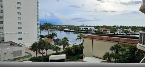 20191 E Country Club Drive Aventura FL 33180