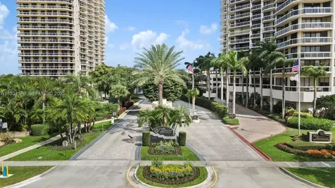 20191 E Country Club Drive Aventura FL 33180