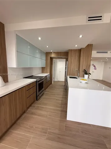 20191 E Country Club Drive Aventura FL 33180