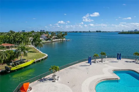 1800 NE 114th Street Miami FL 33181