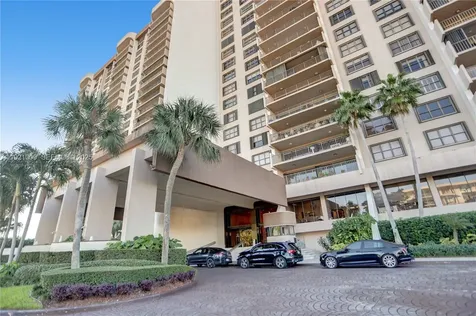 1800 NE 114th Street Miami FL 33181