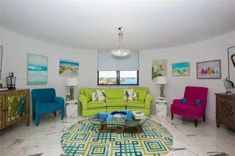 1800 NE 114th Street Miami FL 33181