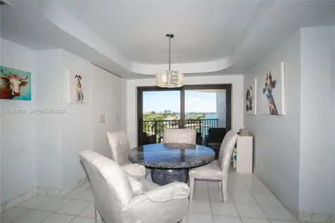 1800 NE 114th Street Miami FL 33181