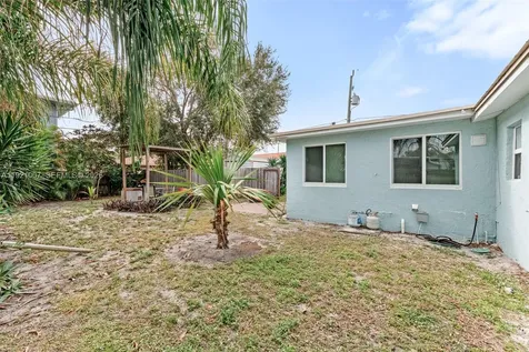 112 Milton Street Lantana FL 33462