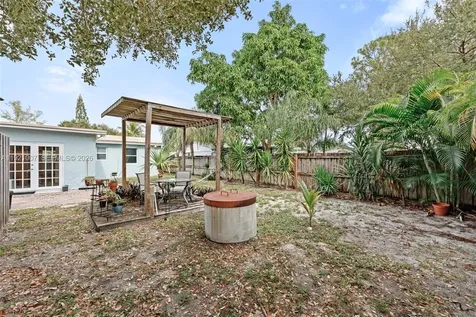 112 Milton Street Lantana FL 33462