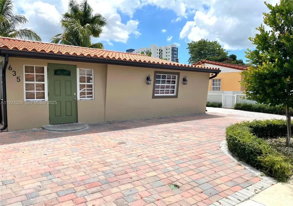 635 SW 64th Court Miami FL 33144