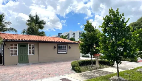 635 SW 64th Court Miami FL 33144