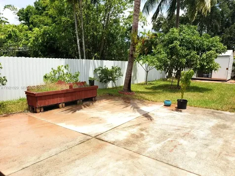 635 SW 64th Court Miami FL 33144