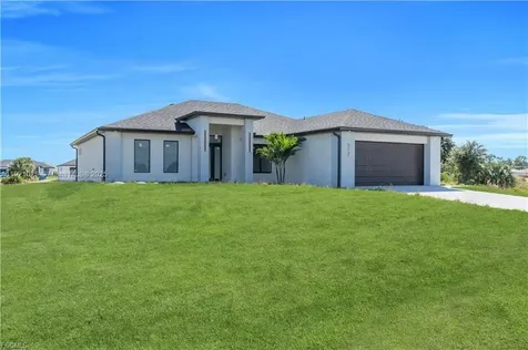 312 Pembroke Street Lehigh Acres FL 33974