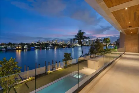 360 S Hibiscus Drive Miami Beach FL 33139