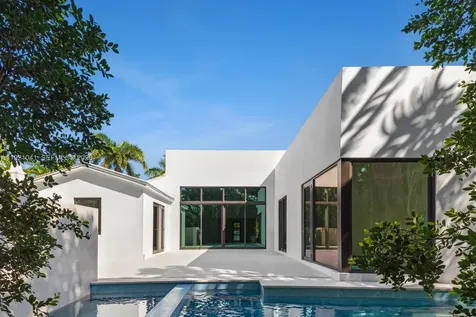 1520 W 22nd Street Miami Beach FL 33140