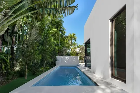 1520 W 22nd Street Miami Beach FL 33140