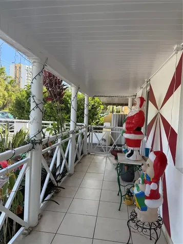 990 SW 9th Street Miami FL 33130