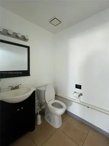 24 East Oakland Park Boulevard Wilton Manors FL 33334