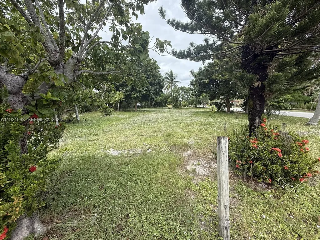 201 NW 11th Street Pompano Beach FL 33060