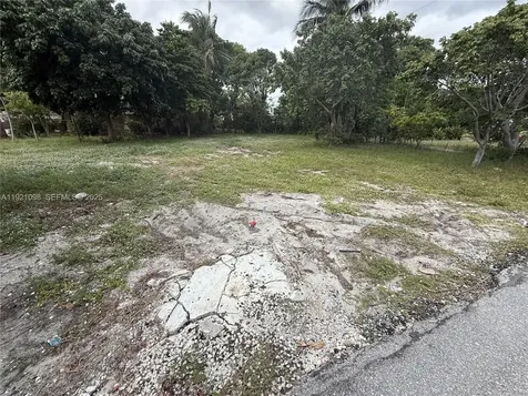 201 NW 11th Street Pompano Beach FL 33060