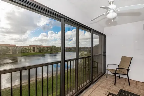 950 SW 138th Avenue Pembroke Pines FL 33027