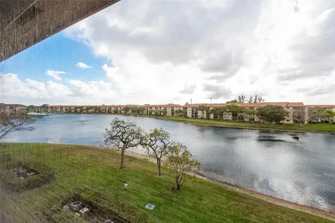 950 SW 138th Avenue Pembroke Pines FL 33027