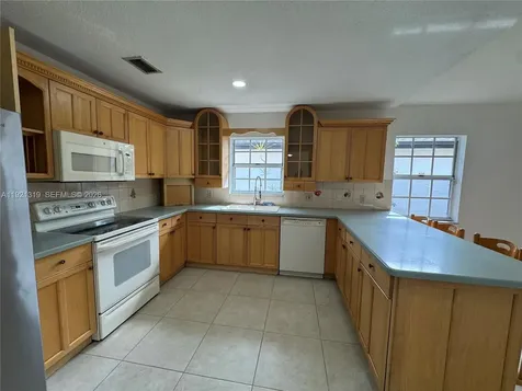 5332 SW 142nd Place Miami FL 33175