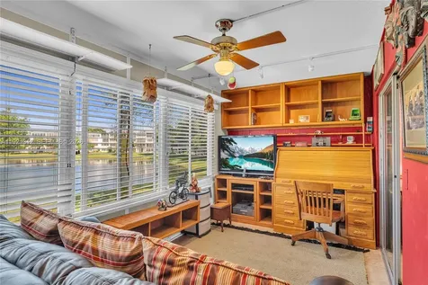 2029 Farnham O Deerfield Beach FL 33442