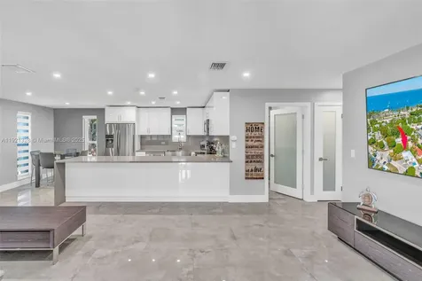 222 2nd Road Key Largo FL 33037