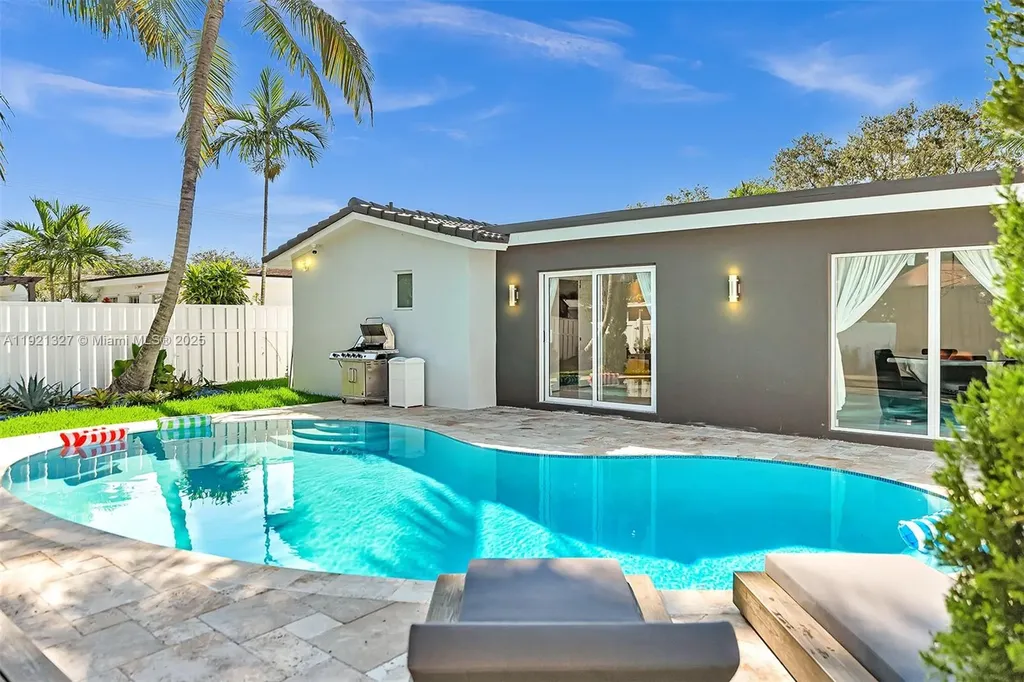 5005 Johnson Street Hollywood FL 33021