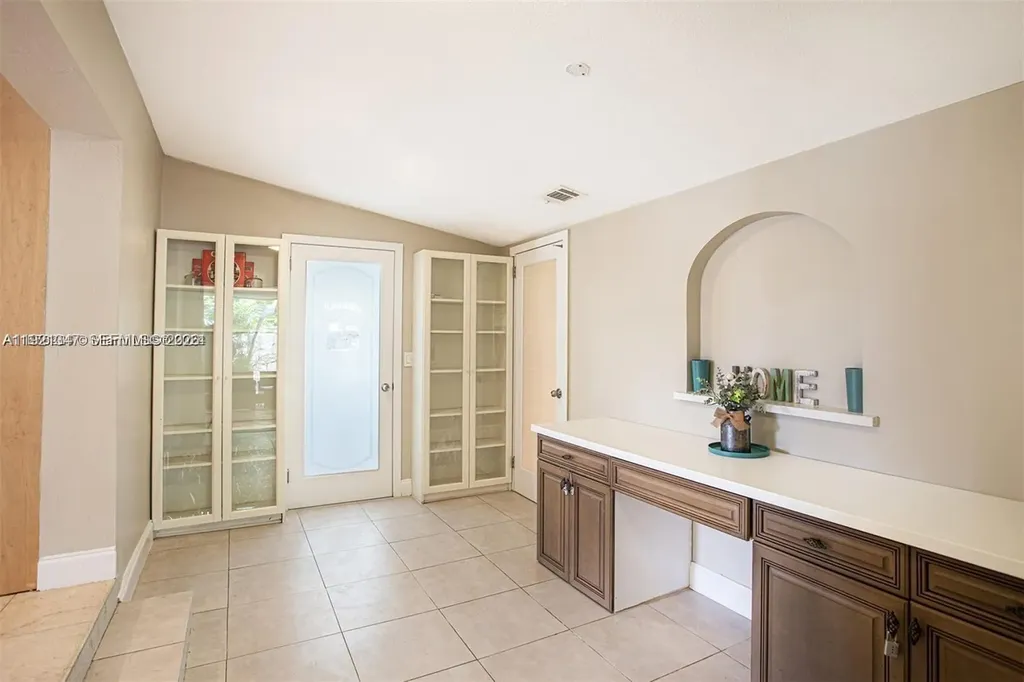 1531 Moffett Street Hollywood FL 33020