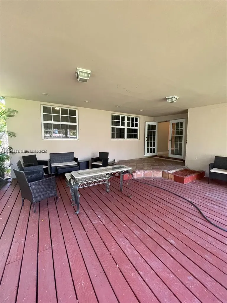 1531 Moffett Street Hollywood FL 33020