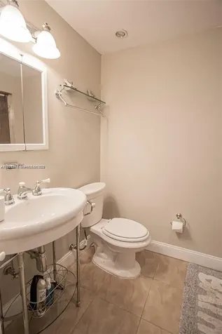 1531 Moffett Street Hollywood FL 33020