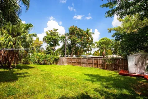 1531 Moffett St (AVAILABLE Now) Hollywood FL 33020