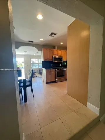 1531 Moffett Street Hollywood FL 33020