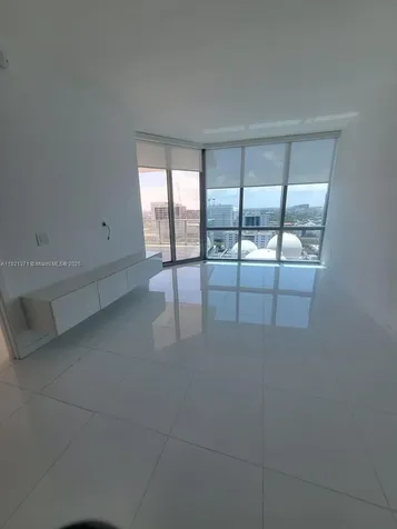 851 NE 1st Avenue Miami FL 33132