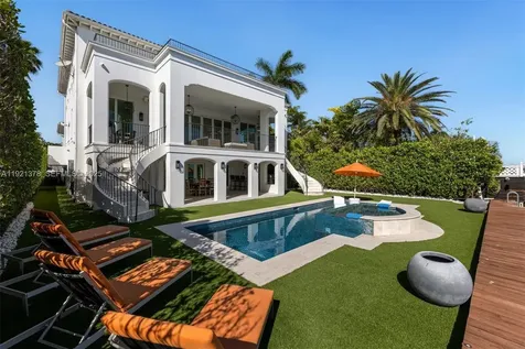 1460 S Treasure Drive North Bay Village FL 33141