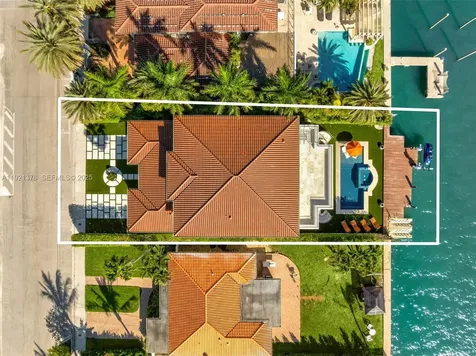 1460 S Treasure Drive North Bay Village FL 33141