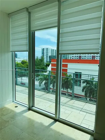Miami FL 33137