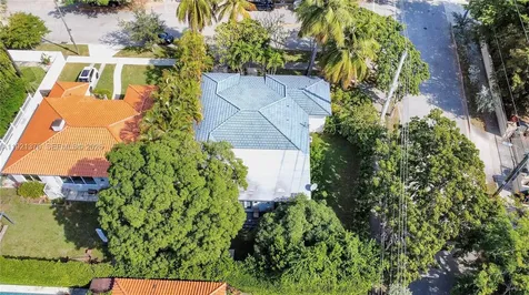 100 SW 30th Road Miami FL 33129