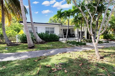 100 SW 30th Road Miami FL 33129