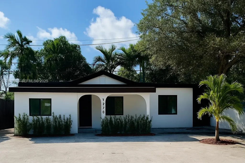 6790 SW 25th Terrace Miami FL 33155