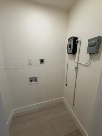 6790 SW 25th Terrace Miami FL 33155