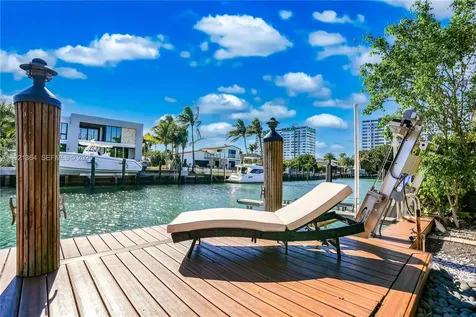 2130 NE 122nd Road North Miami FL 33181