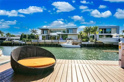 2130 NE 122nd Road North Miami FL 33181