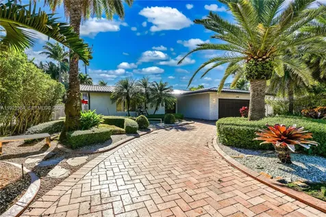 2130 NE 122nd Road North Miami FL 33181