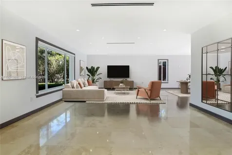 2130 NE 122nd Road North Miami FL 33181