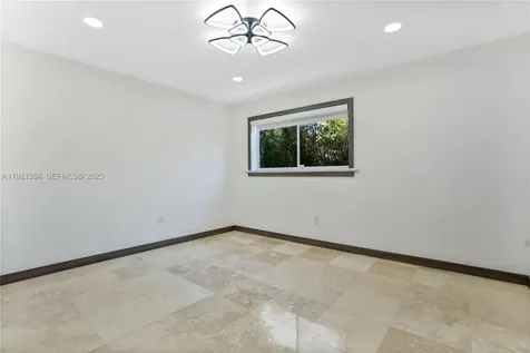 2130 NE 122nd Road North Miami FL 33181