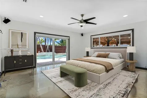 2130 NE 122nd Road North Miami FL 33181